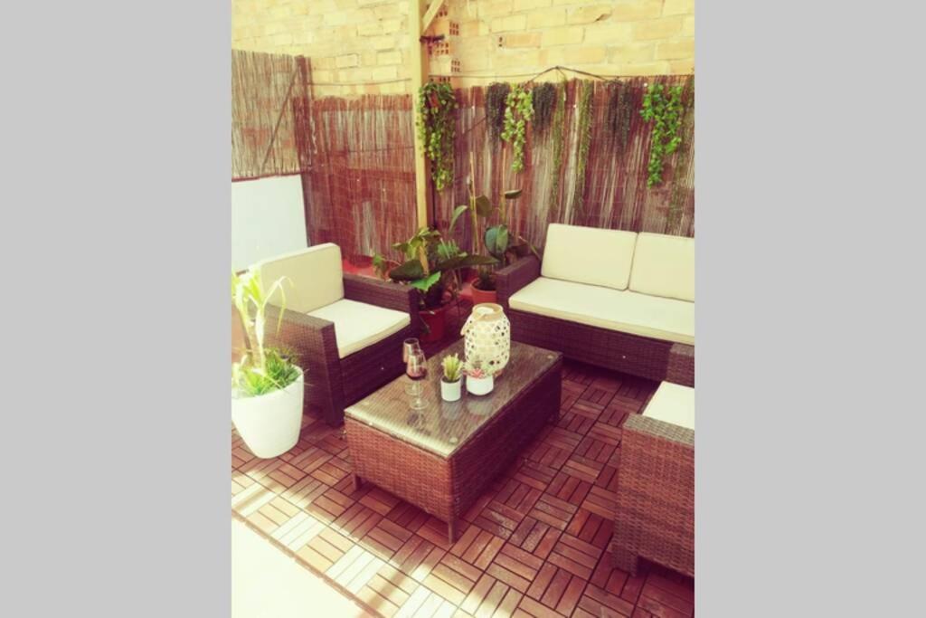M3 Terrace. Cool Apartment 15 Min Center By Metro Esplugues de Llobregat Eksteriør billede